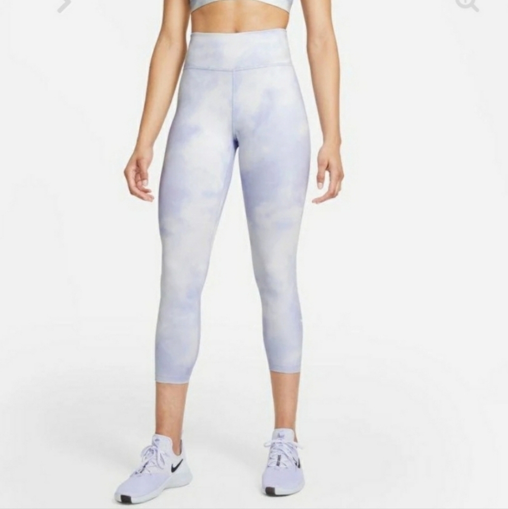 🆕️🌷NWT Nike Tie Dye Crop Tights